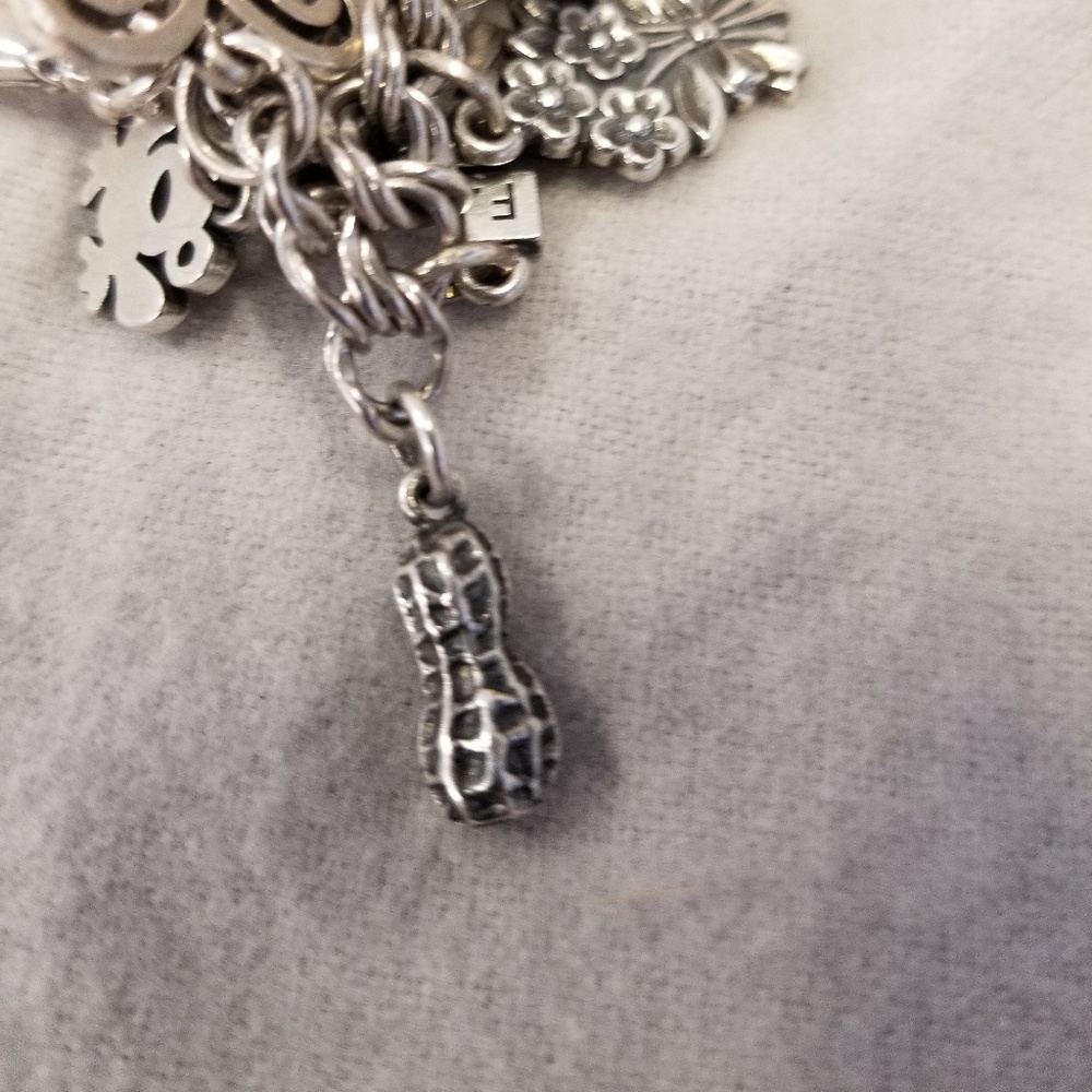 James Avery Peanut - Retired